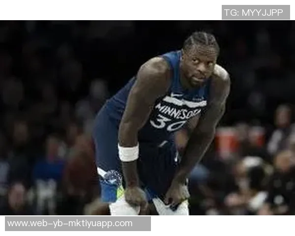 兰德尔半场表现稳定11投6中贡献14分4篮板1助攻1抢断 兰德尔半场表现稳定11投6中贡献14分4篮板1助攻1抢断